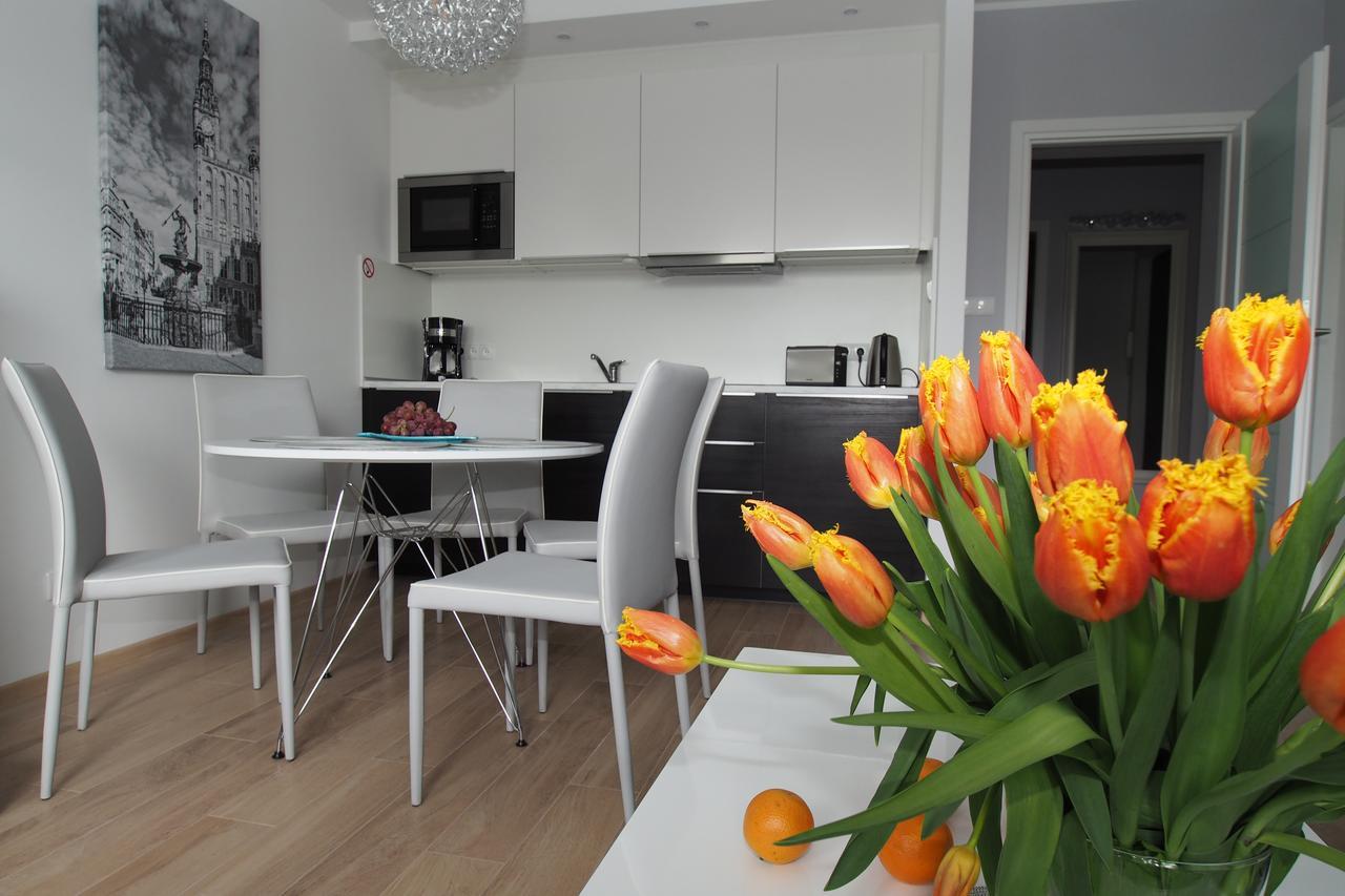 Grand-Tourist Marine II Apartment Gdansk Bagian luar foto